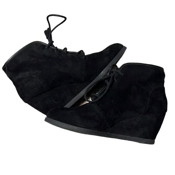 Madden Girl Wedge Bootie Woman’s 10 DALLYY Black Micro Suede Lace Up Round Toe - Picture 6 of 11